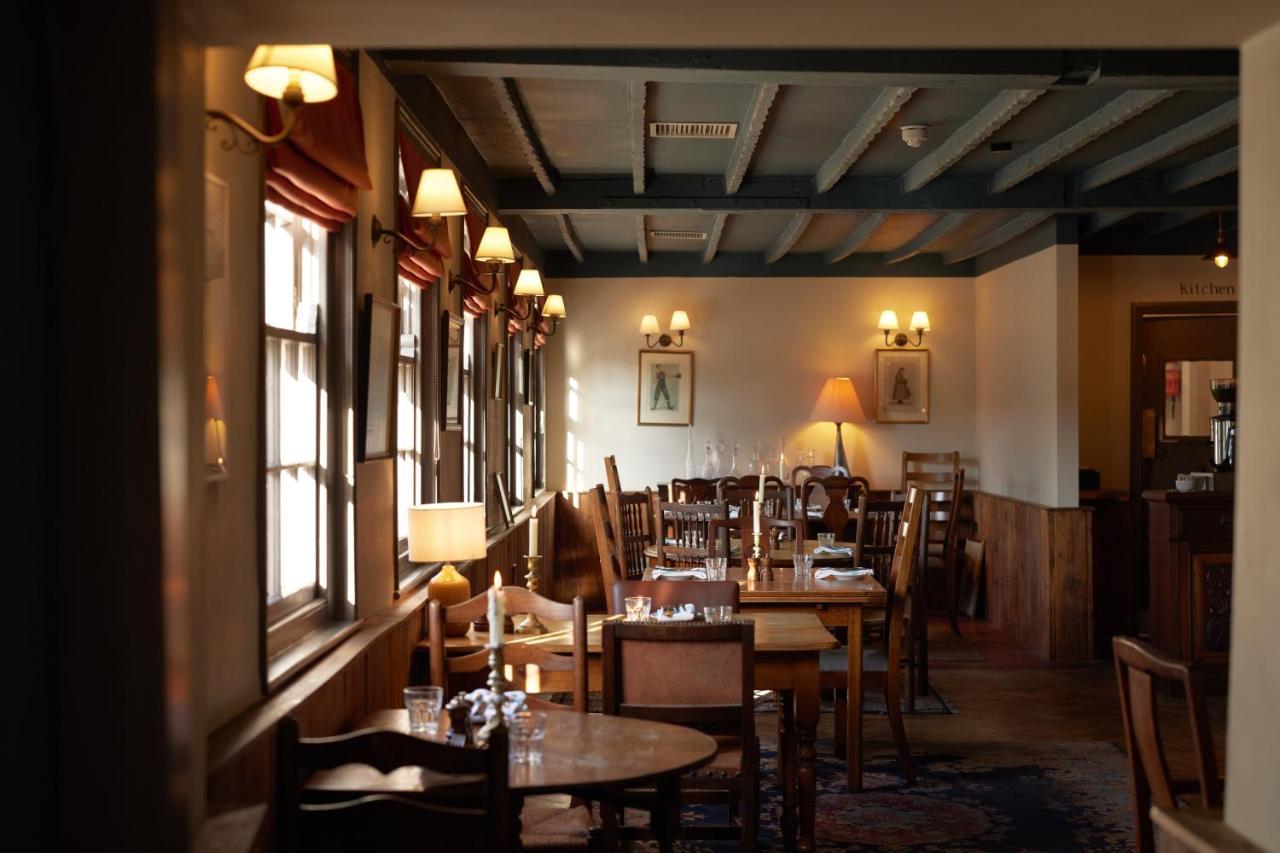 The Bell & Crown Hotel Zeals Buitenkant foto