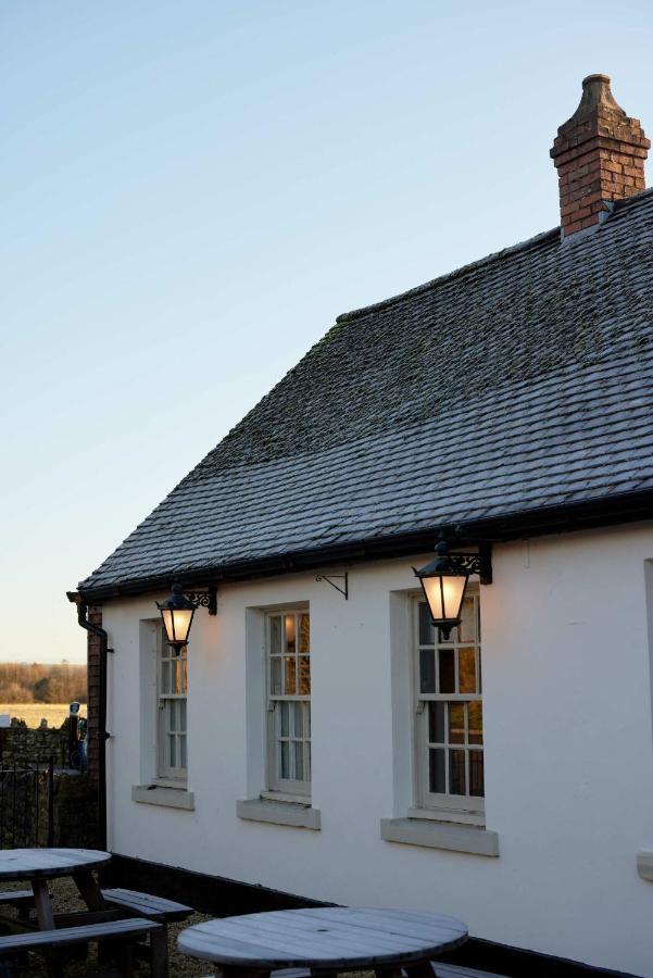 The Bell & Crown Hotel Zeals Buitenkant foto