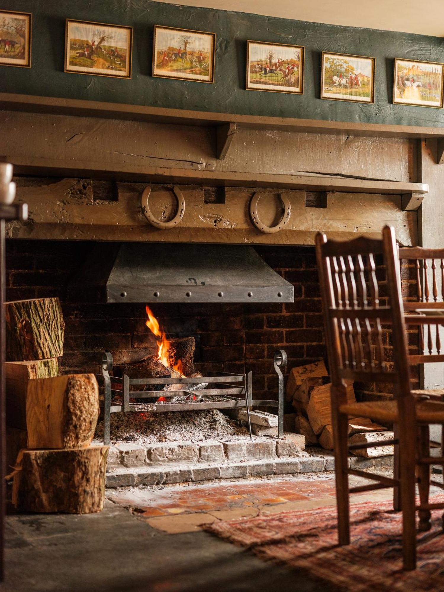 The Bell & Crown Hotel Zeals Buitenkant foto